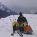 The last rest on the glacier before meeting the porters